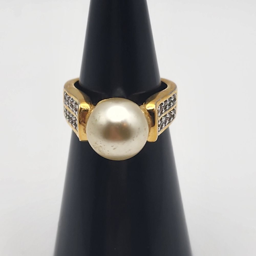 Edco Gold Tone Faux Pearl & CZ Ring (5)
